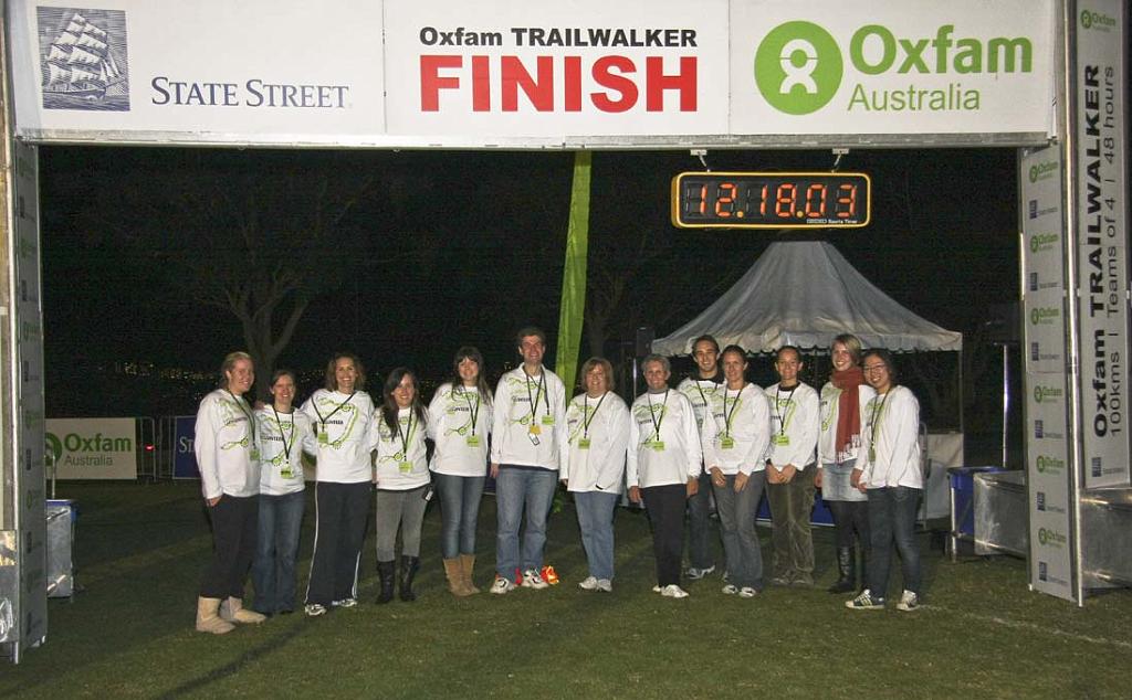 GB-_118-Finish Area - Volunteers.jpg